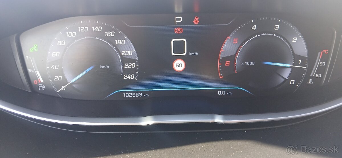 Peugeot 3008 ALLURE 1.6 BlueHDi 120k EAT6 - 15