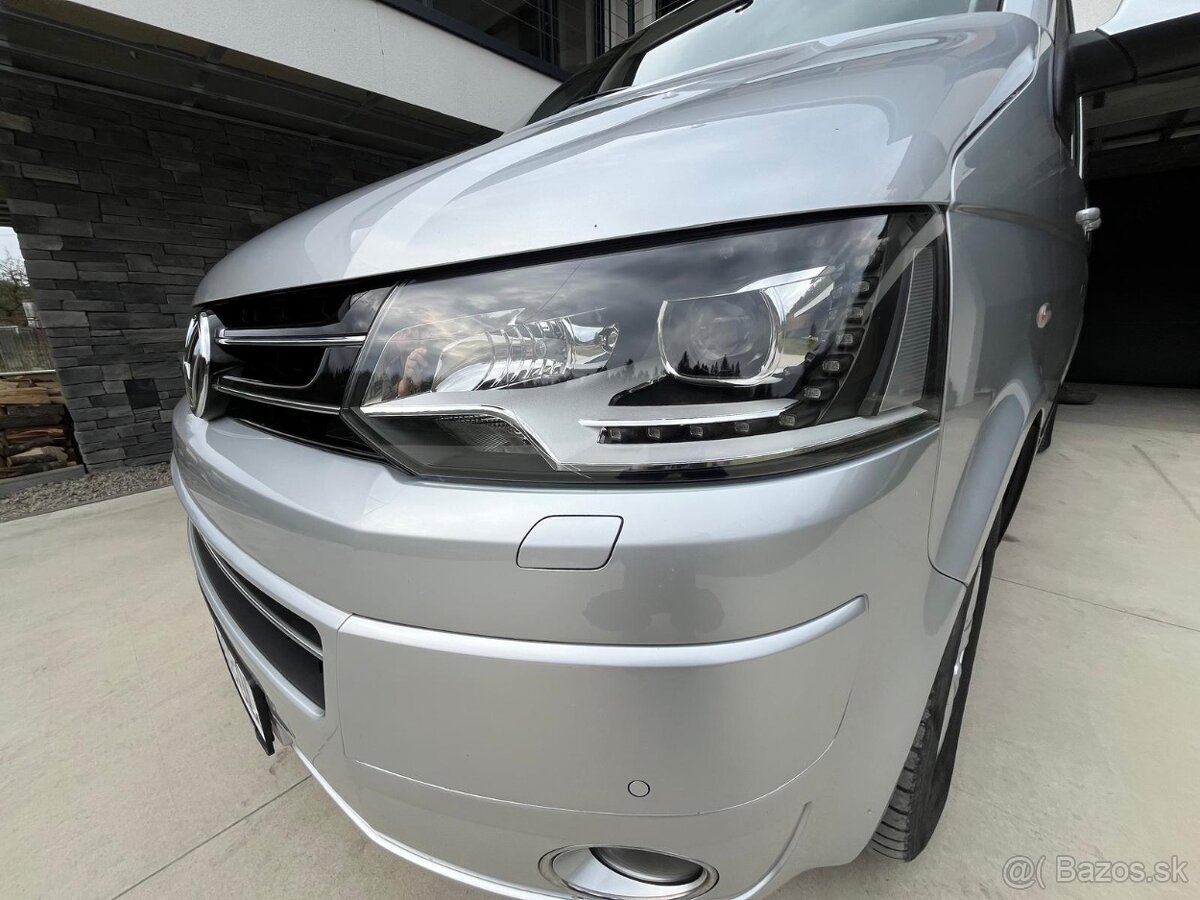 Volkswagen Multivan 2.0 TDI Highline 7-miestny - 15