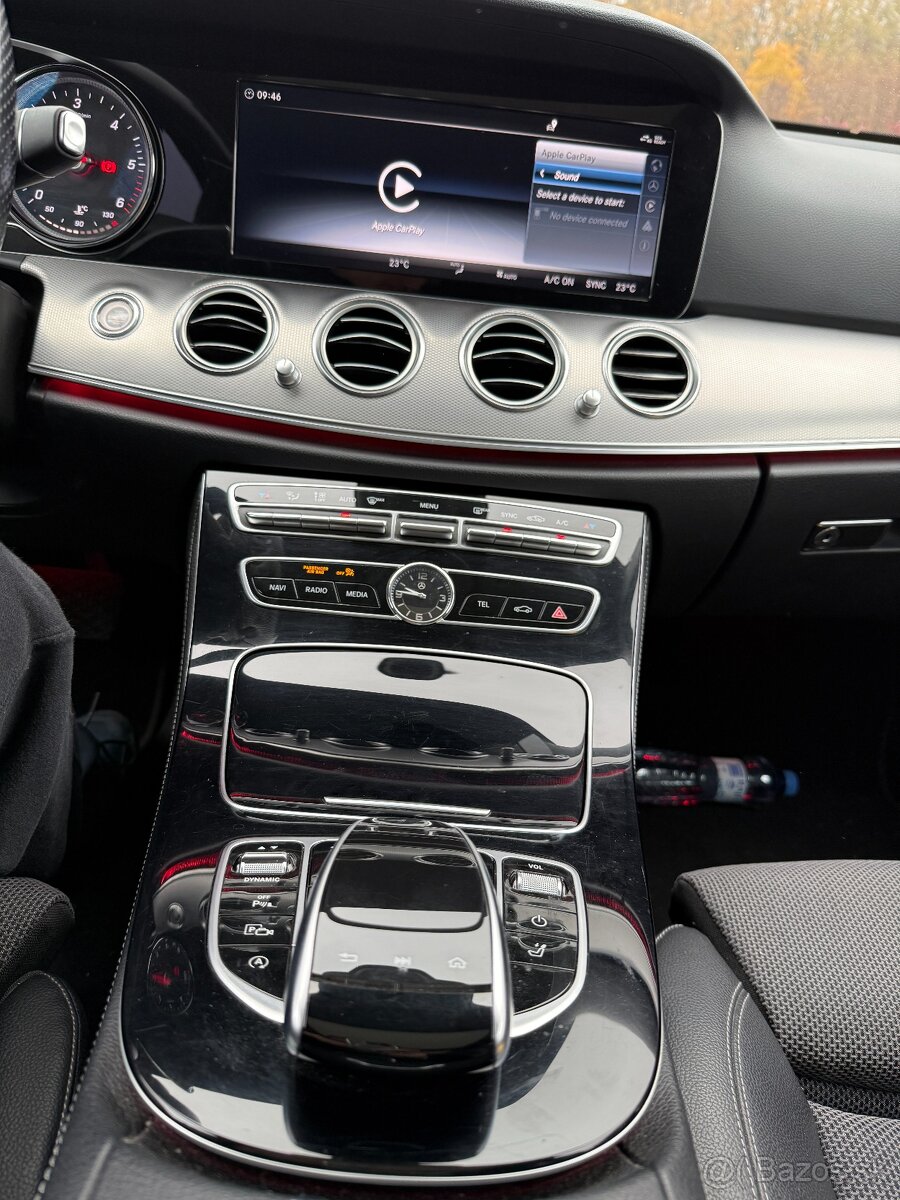 E220d combi, AMG line, panorama, premium Burmester audio - 15