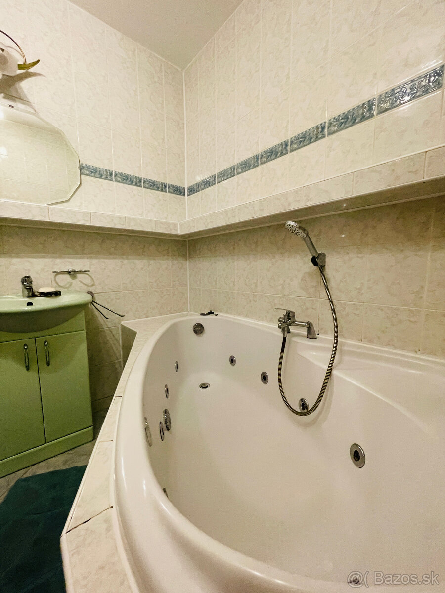 Predám útulný a slnečný 3-izbový byt s loggiou - 15