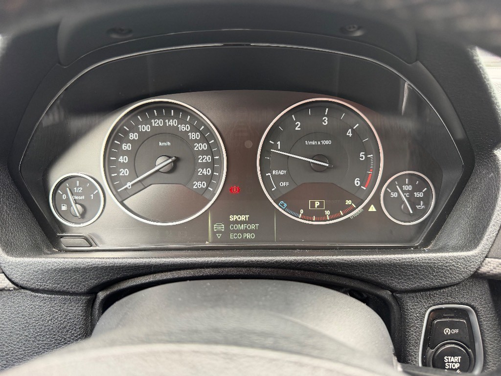 BMW Rad 3 Touring 320d xDrive A/T - 15