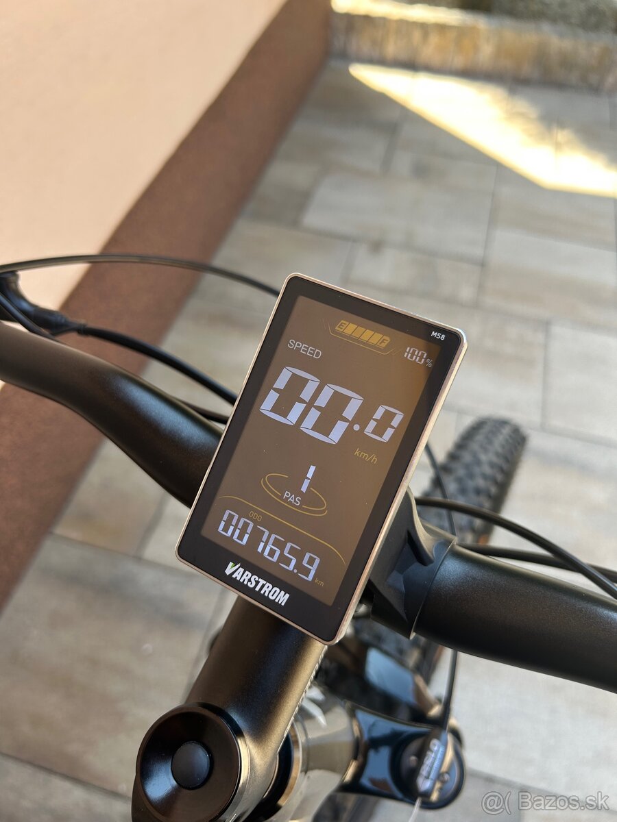 Specialized rockhopper 29” E-bike - 15