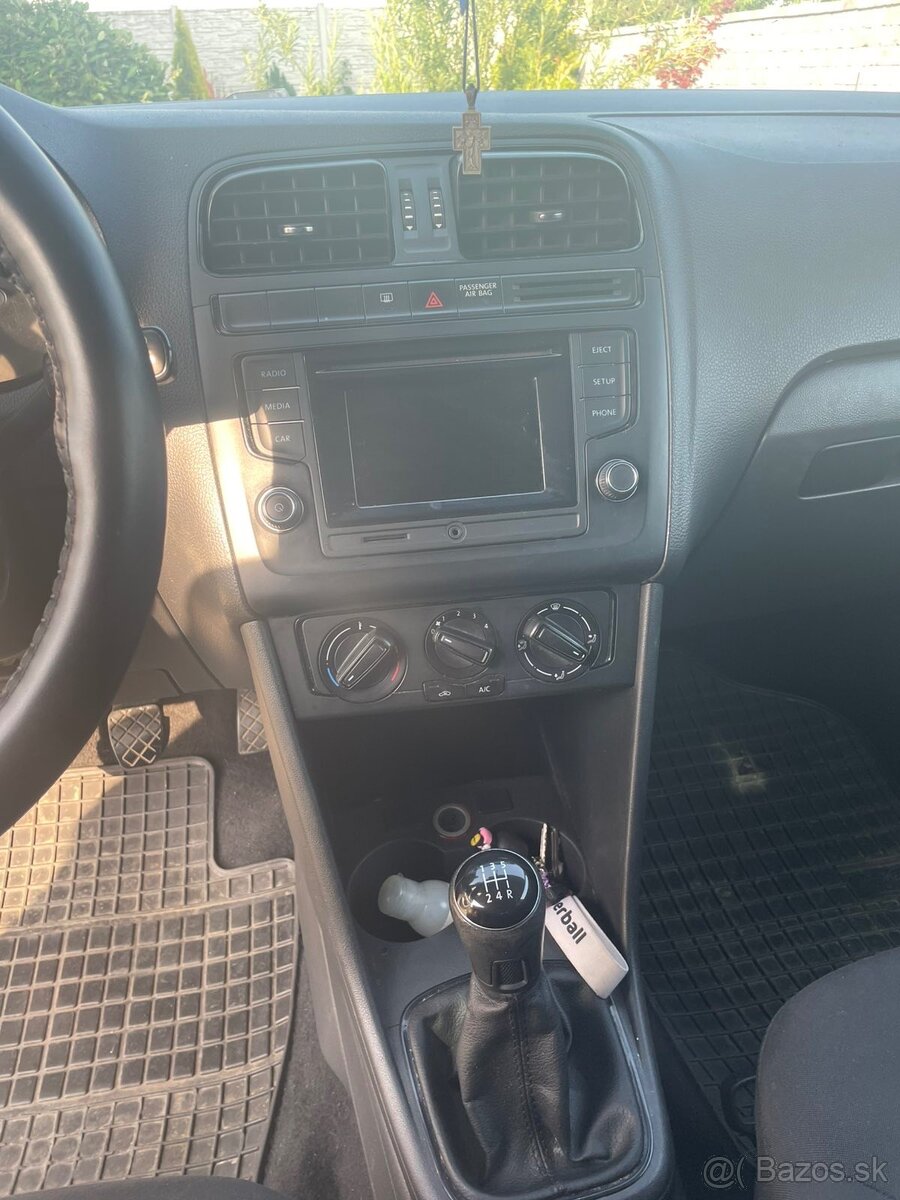 VW POLO 1.0 benzín 44kw - 15