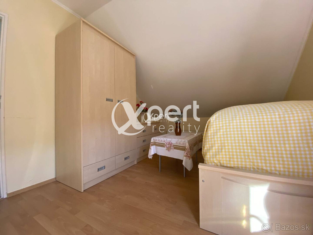 ZNÍŽENÁ CENA. Krásny rodinný dom priamo v centre na predaj - 15