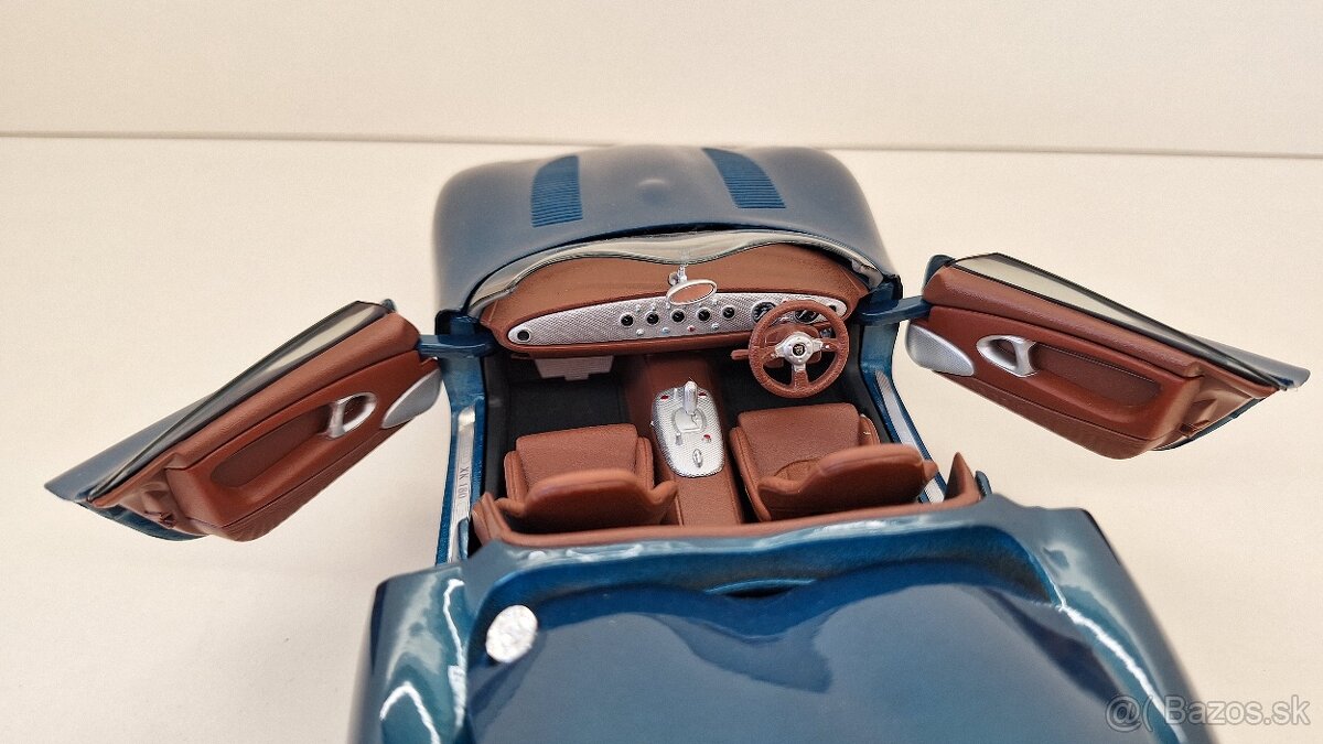 1:18 JAGUAR XK180 - 15