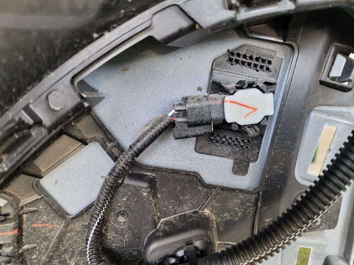 CITROËN C5 AIRCROSS predný nárazník - 15