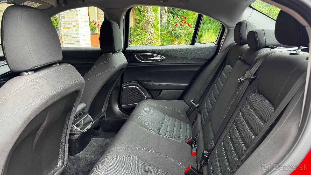 Alfa Romeo Giulia 2.2 Diesel 136 AT - 15