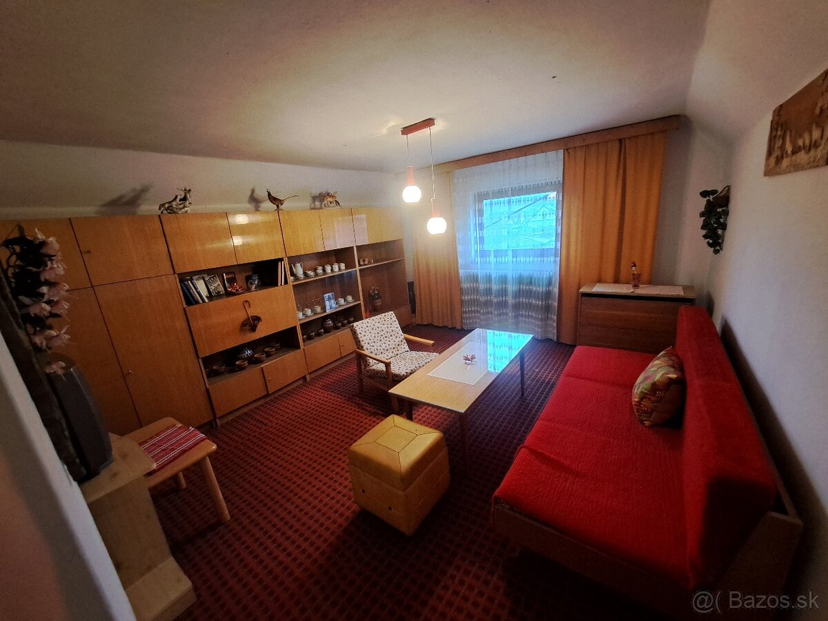 Kompletný interiér zo staršieho domu - 15