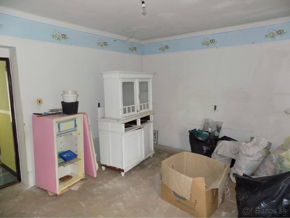 Na predaj viacgeneračný dom v Tvrdošovciach . - 15