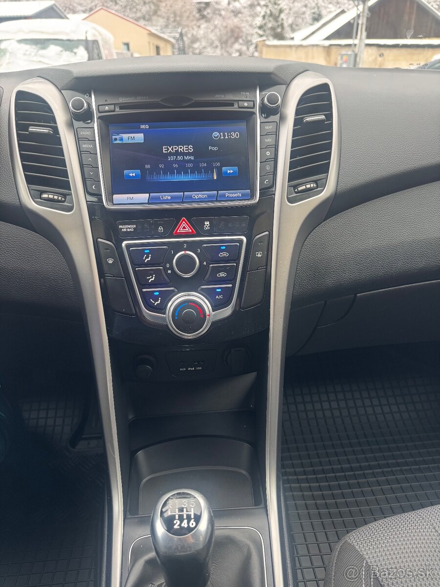 Predám Hyundai i30 1.4 i len 113000 km rv: 2014/7 - 15
