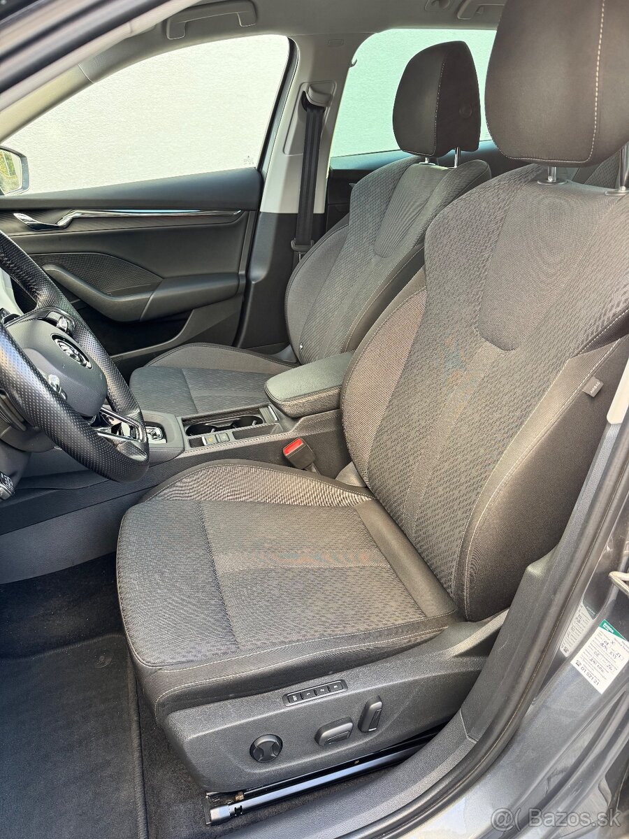 Škoda Octavia 4 Combi 2.0 TDI 4x4 Matrix Tažné - 15