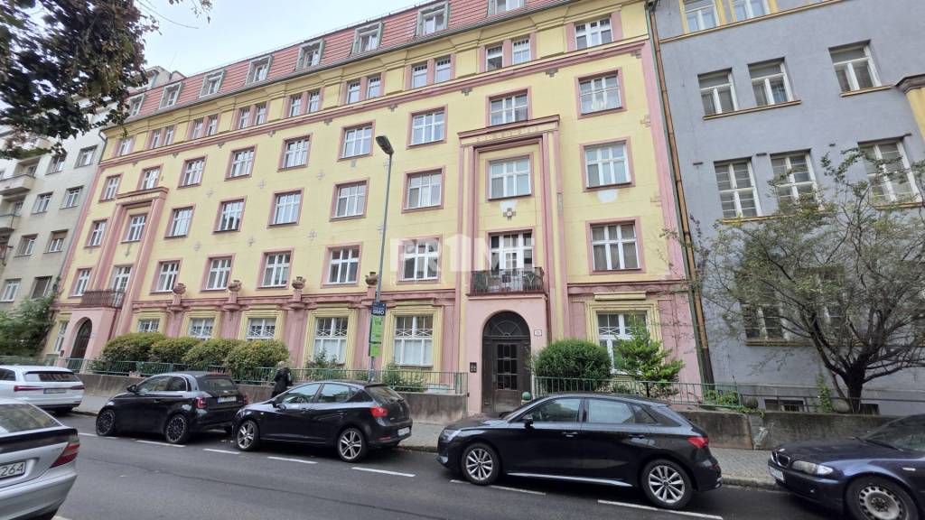 JEDINEČNÝ 2i byt, CENTRUM, REKONŠTRUKCIA, EUROVEA, Klemensov - 15