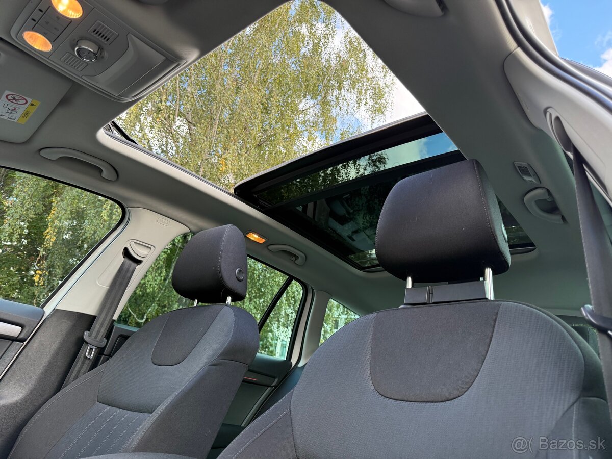 Škoda Octavia Combi 2,0 TDI Style DSG 7 - 15