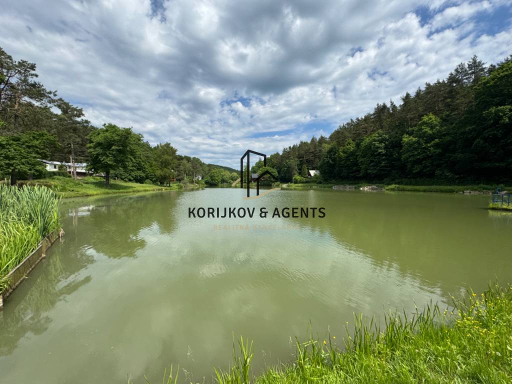 PREDAJ, Stavebné pozemky Gruzovce, 5 min do HE - 15