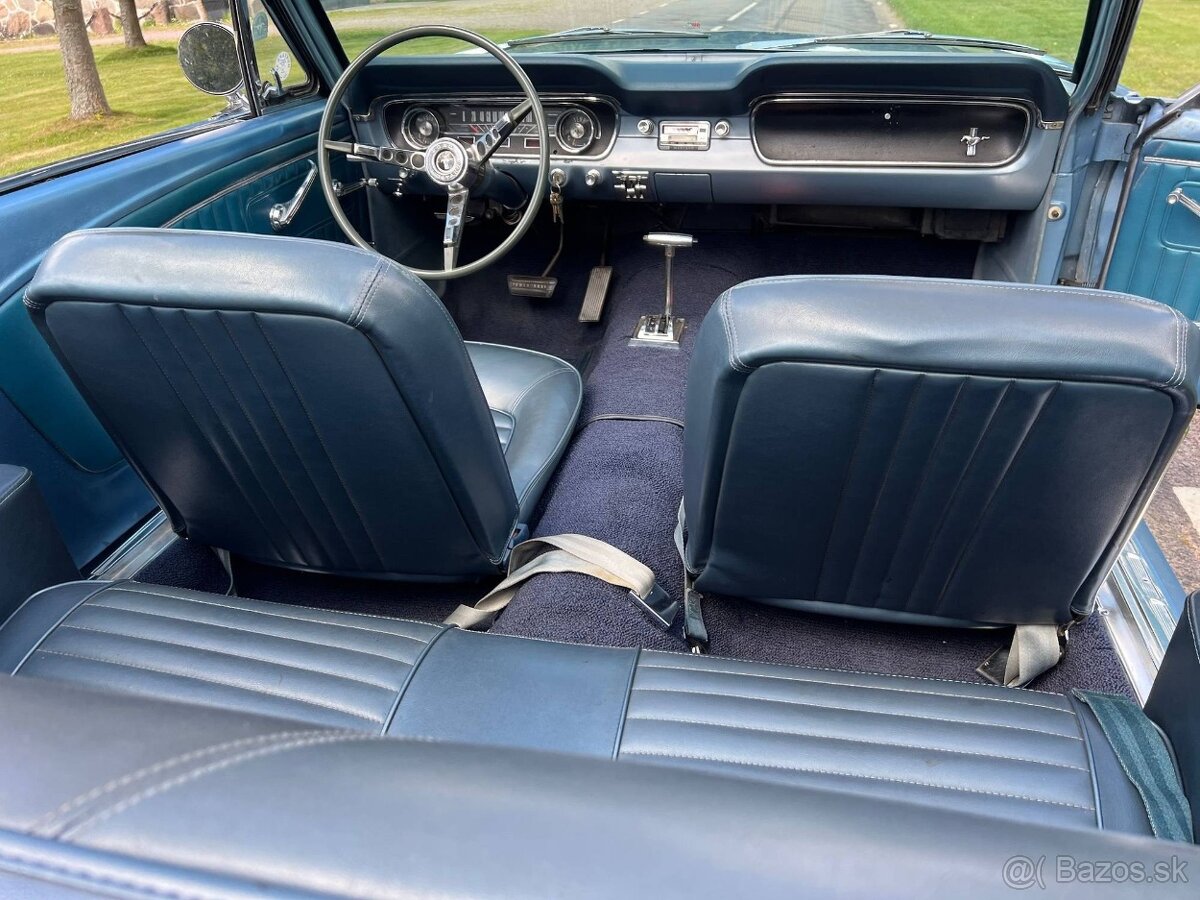 Ford Mustang Cabriolet z roku 1965 - 15