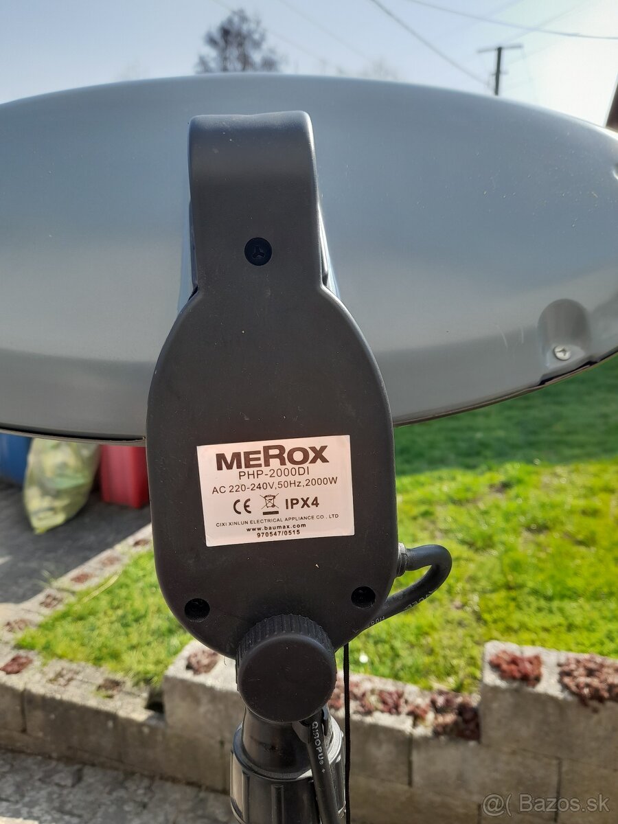 Drevene stolicky,cajova suprava 70te roky - 15