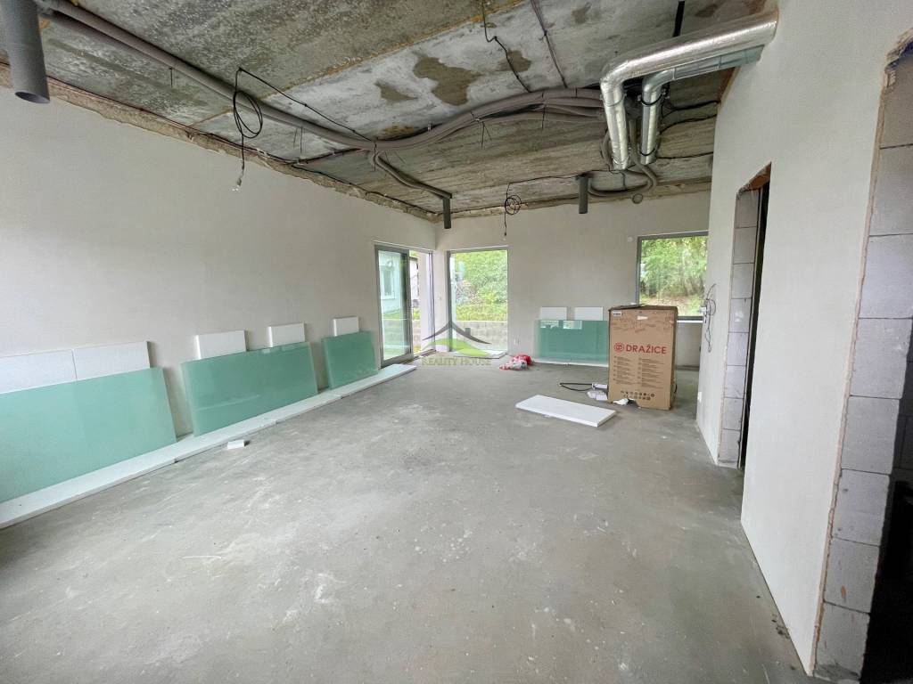 Novostavba z kvalitných materiálov - v stave HOLODOM - 235.0 - 15