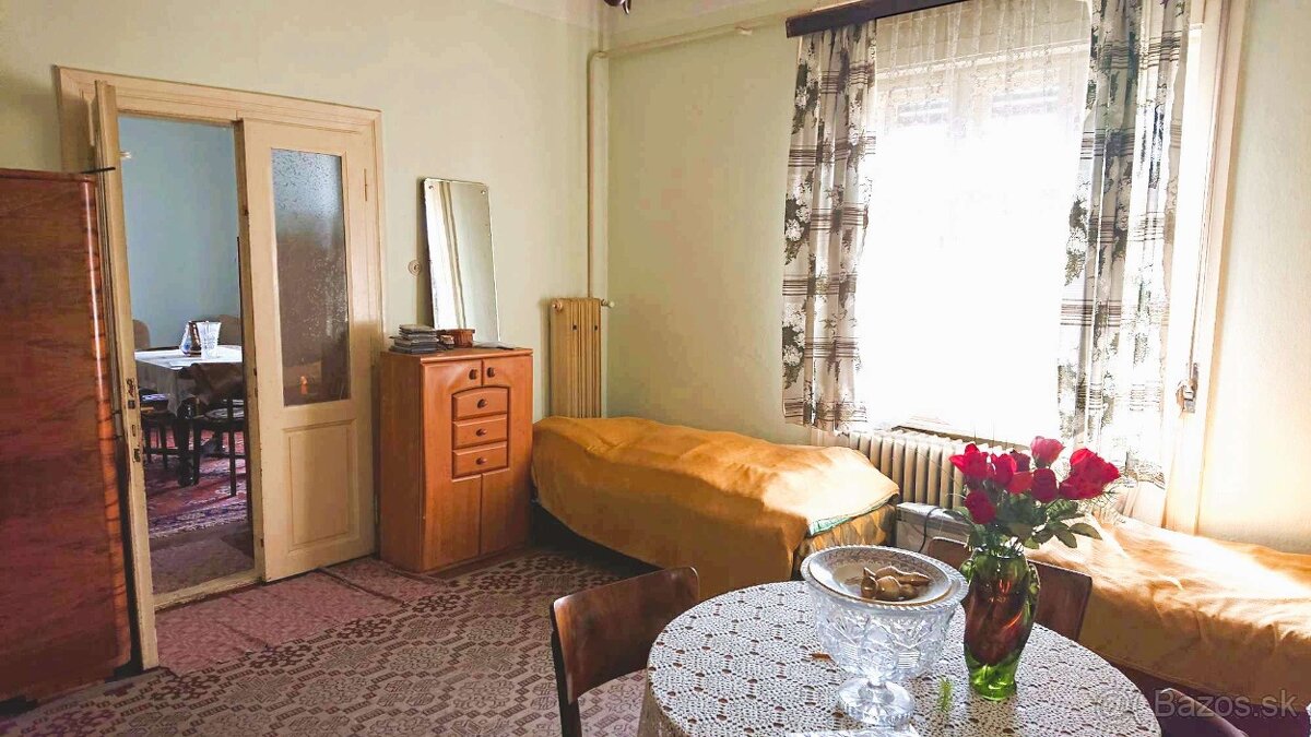 REZERVOVANÉ - Hontianske Moravce - rodinný dom, 2449 m2 - 15