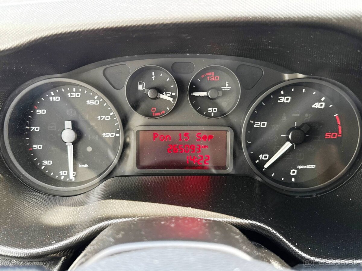 Iveco Daily 35, 2.3 diesel,85kW izoterm, chladiak, mrazak - 15