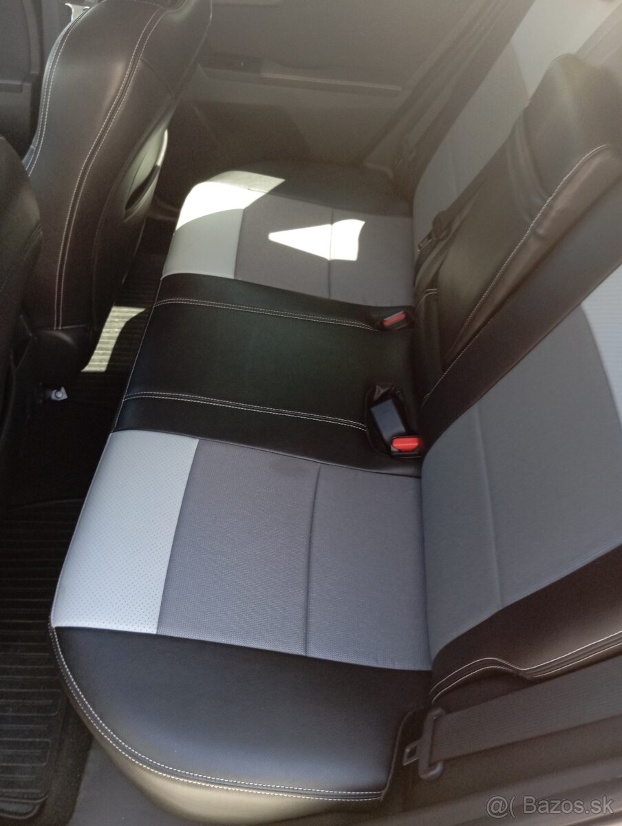 Toyota Auris TS - combi 1,6benzín, SR,EXECUTIVE,2x kolá - 15