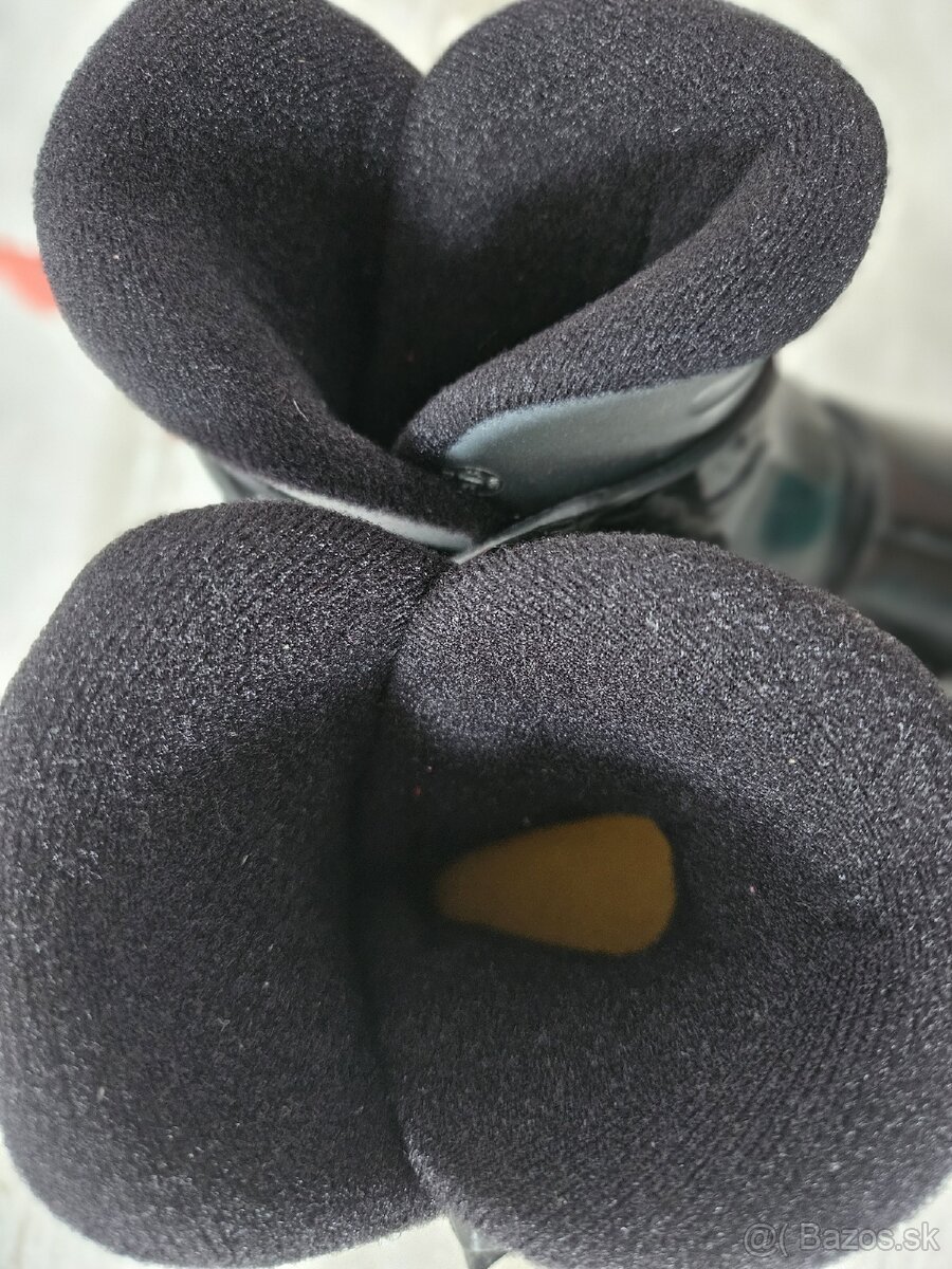 Predám detské lyžiarky s prilbou - 15