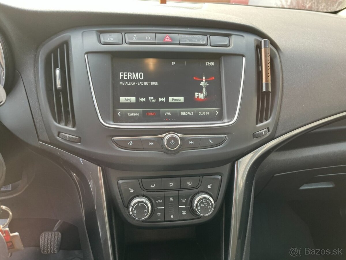 Opel Zafira Tourer 1.4 benzín + LPG - 15