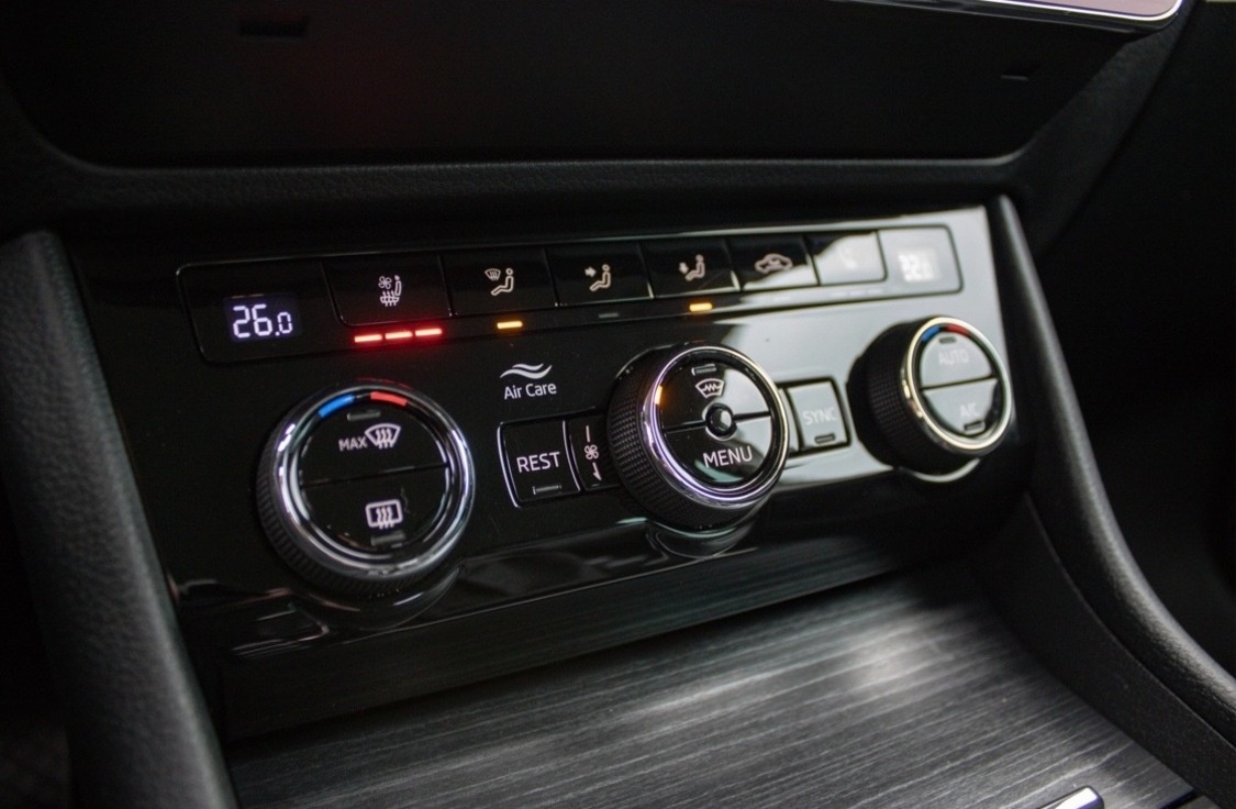 Škoda Superb 2.0 TDI DSG 2019 - 15