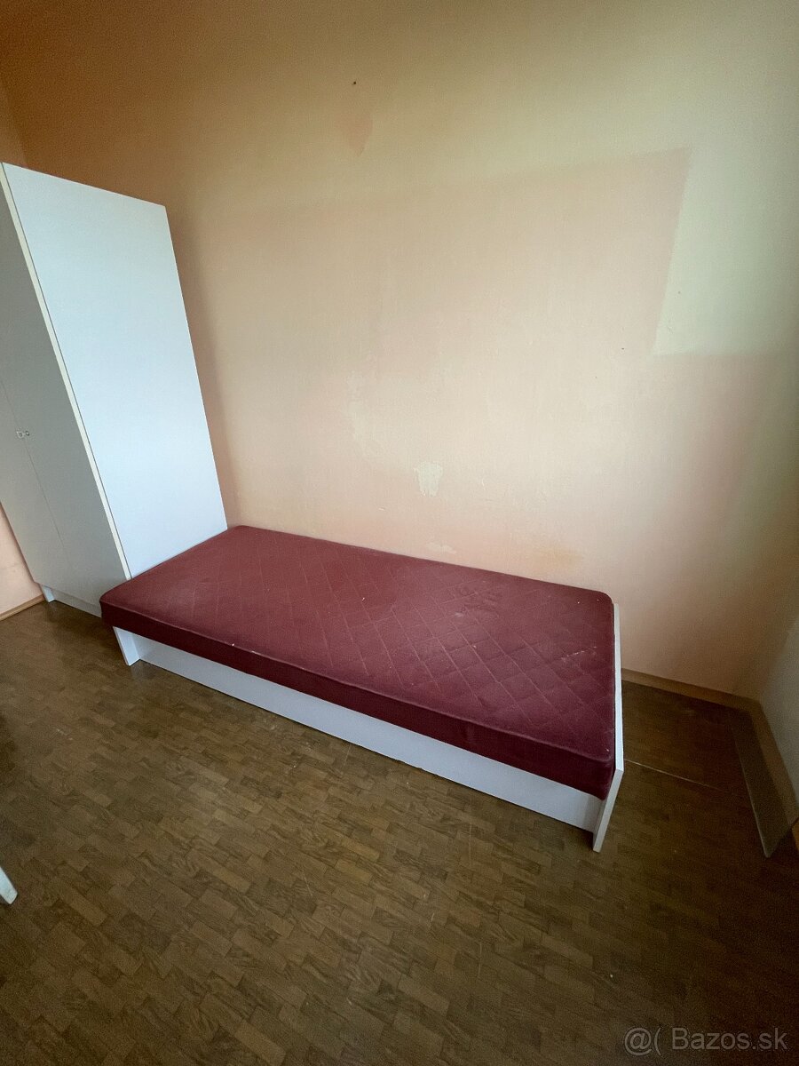 NÁBYTOK ZA ODVOZ ALEBO PÁR DROBNÝCH - 15