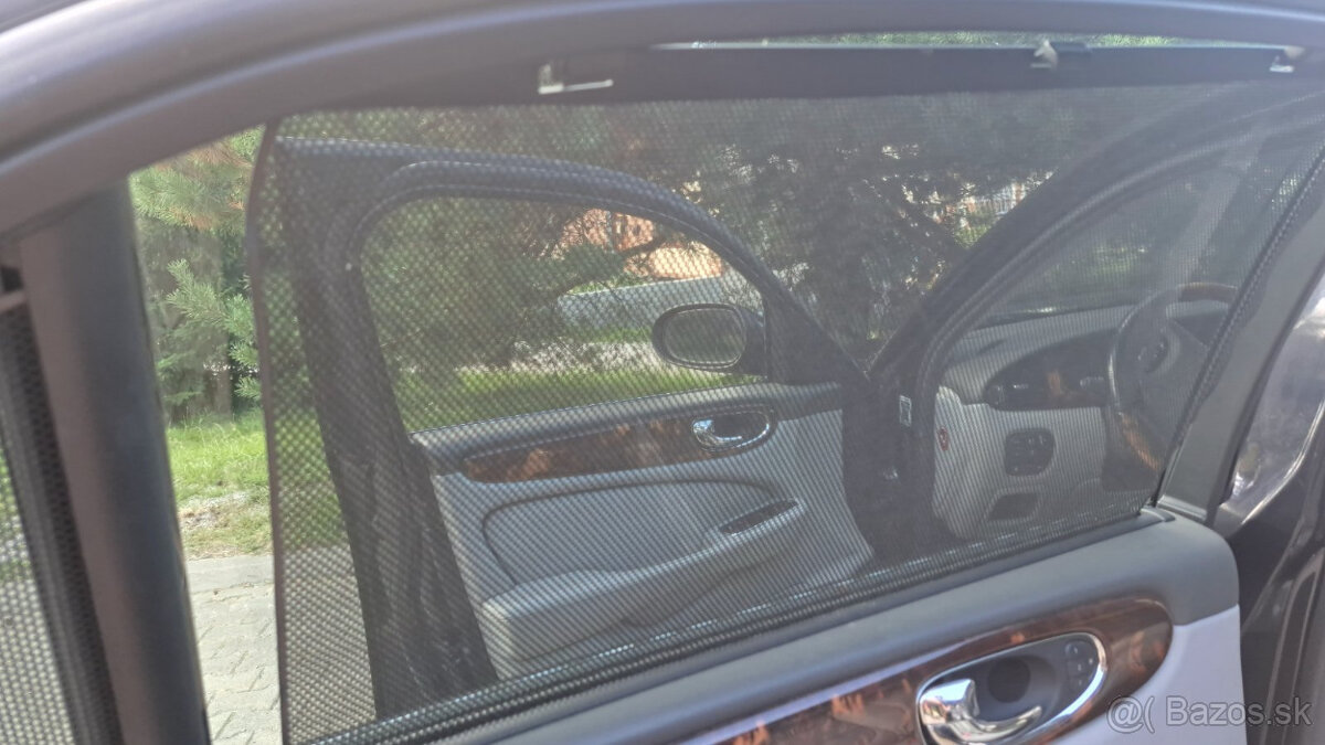 Jaguár XJ8 Long verzia - 15