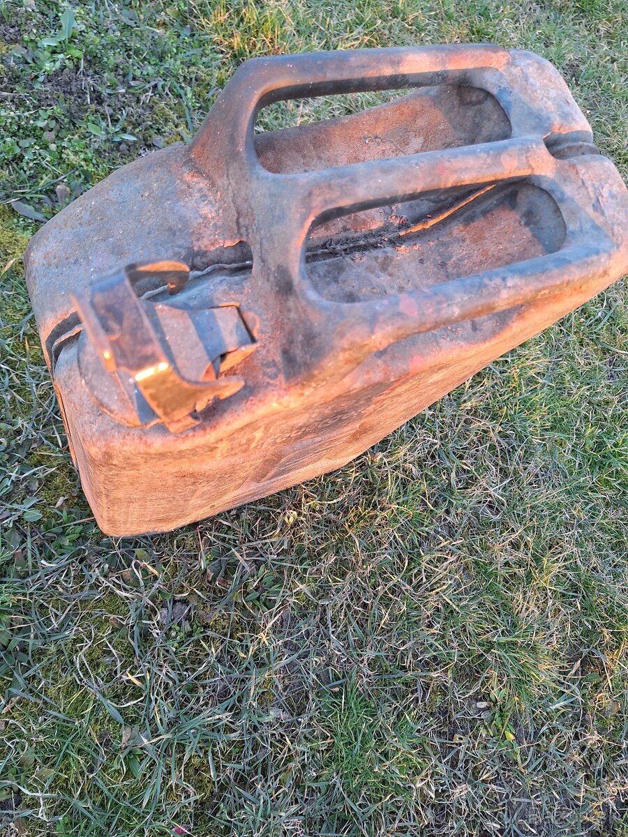 Kanister waffen SS - 15