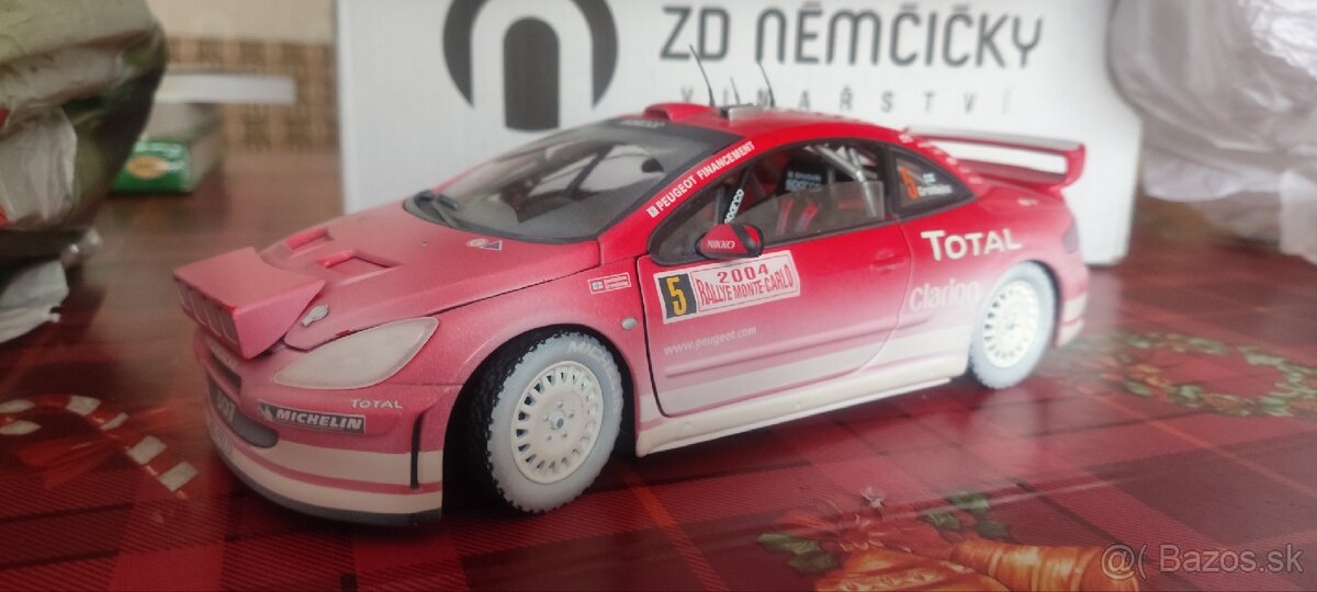 Modely Bburago maisto 1/18 - 15