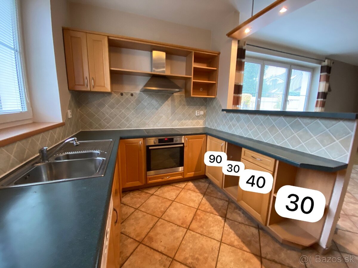 Moderná kuchynská linka so spotrebičmi - 15