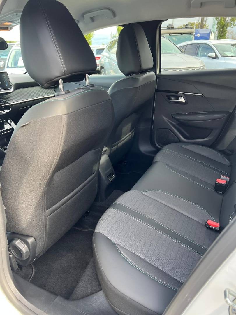 Peugeot 208 1.2 PureTech 100 Allure Pack EAT8 - 15