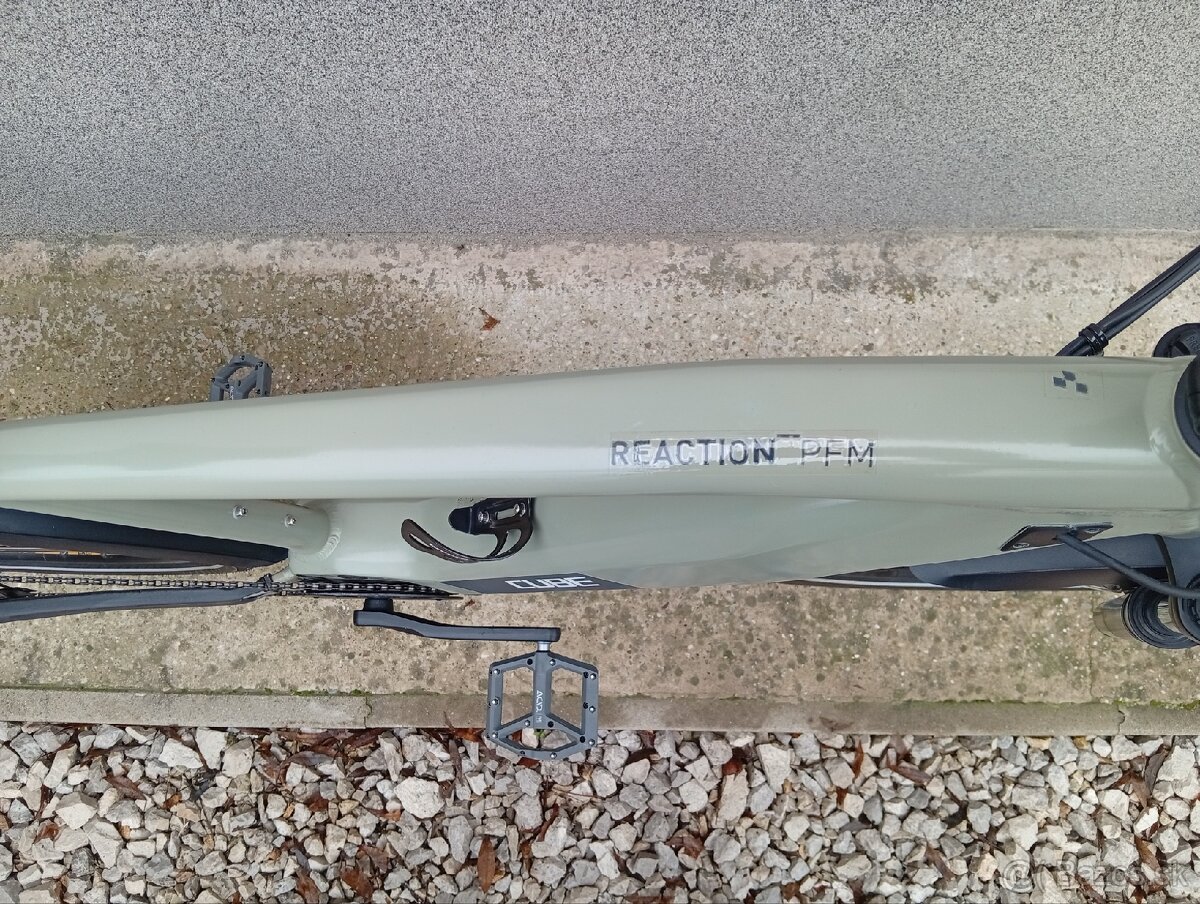 Predám elektro bicykel Cube Reaction Performance 500 28" - 15