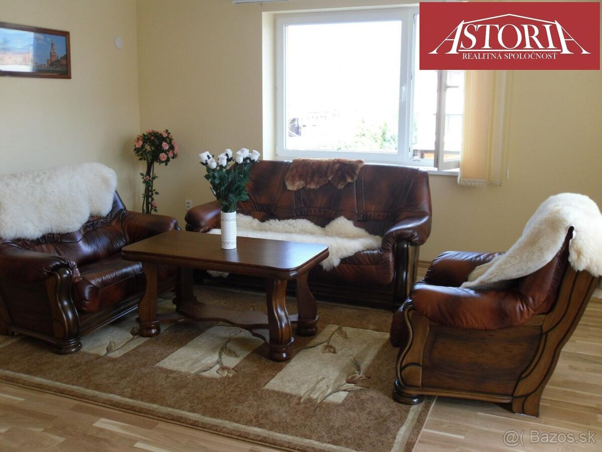 rodinný dom s 2 garážami - Martin - Stráne - 15