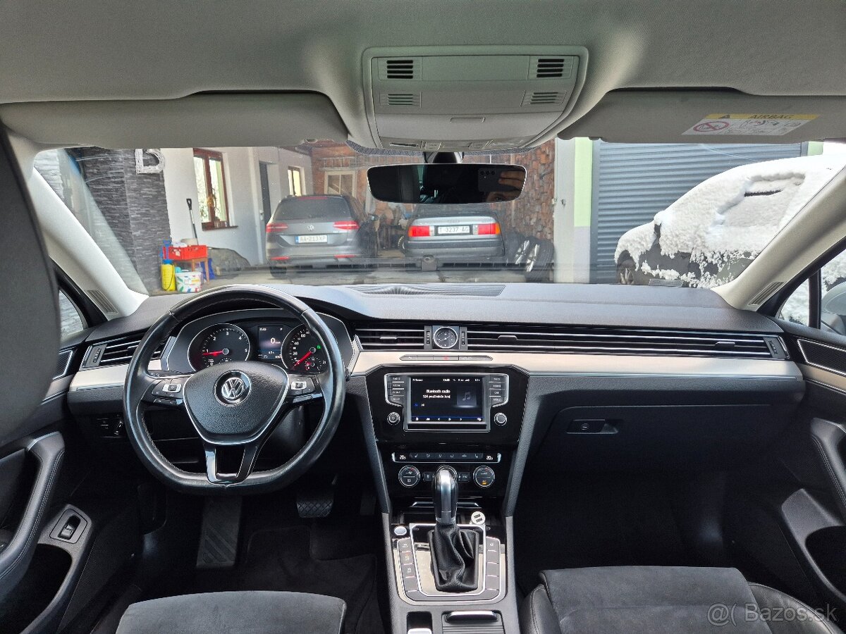 Wolkswagen Passat 2.0Tdi 140kW B8 R-line 4Motion ACC Webasto - 15