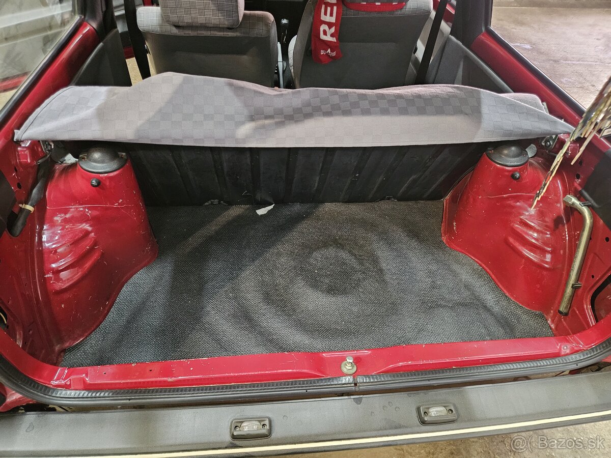 Volkswagen Polo 86C - 15