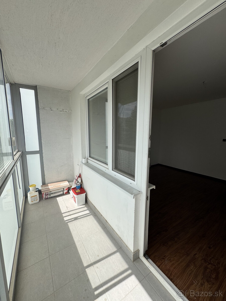 Na predaj 3-izbový byt po rekonštrukcii v atraktívnej lokal - 15