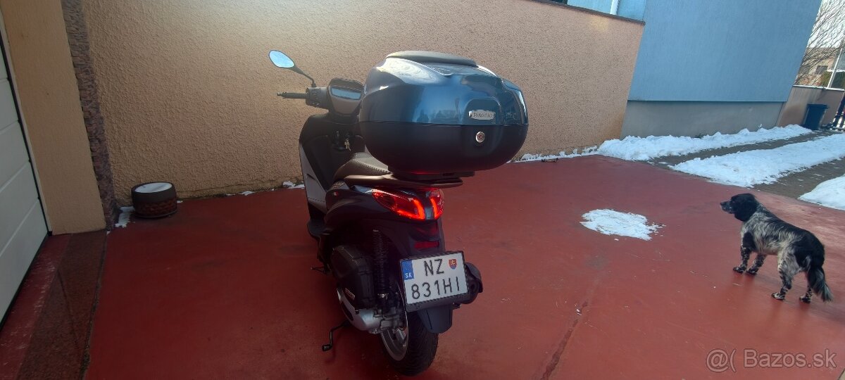Piaggio Medley 150 - 15