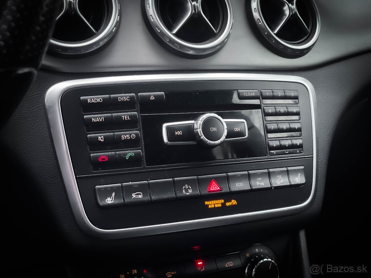 Mercedes-Benz GLA 200d A/T 4MATIC - 15