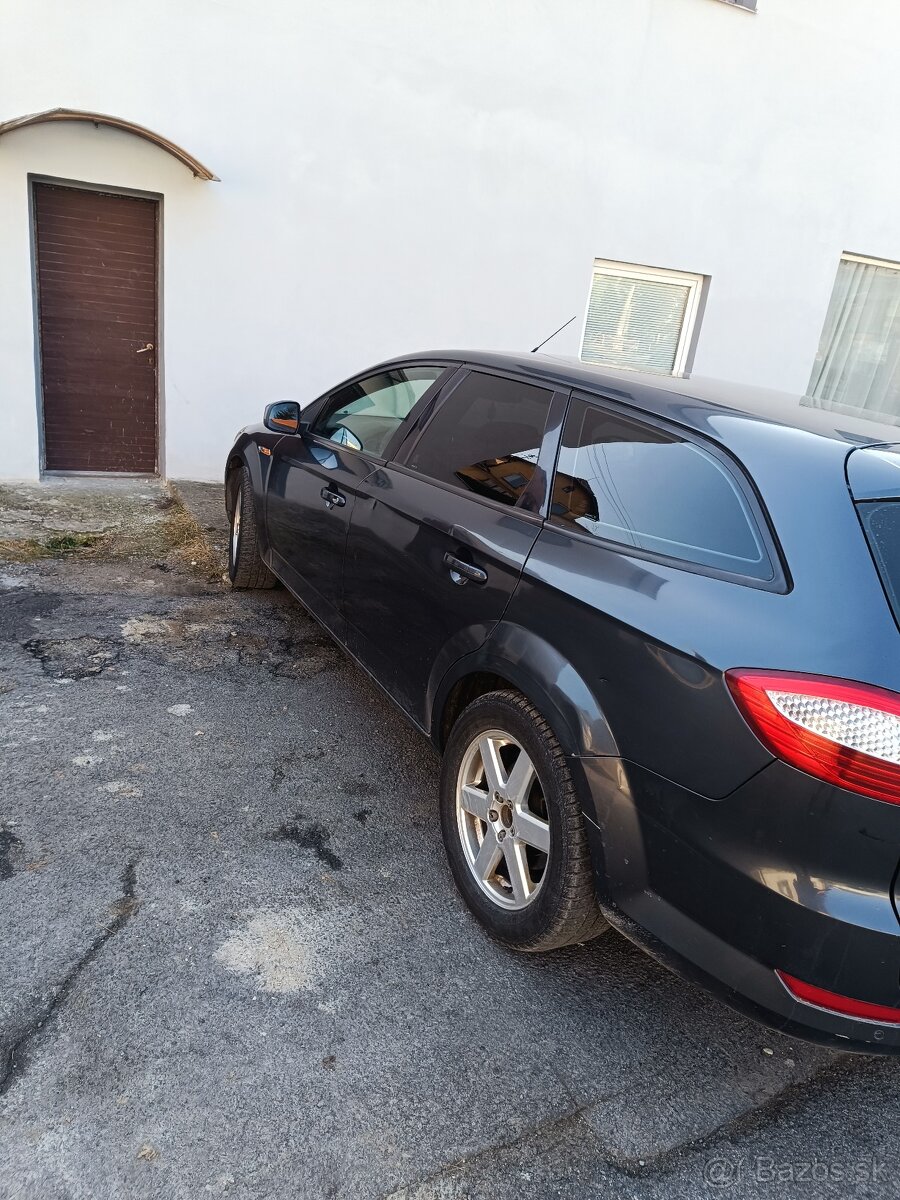 Ford Mondeo Mk4 - 15