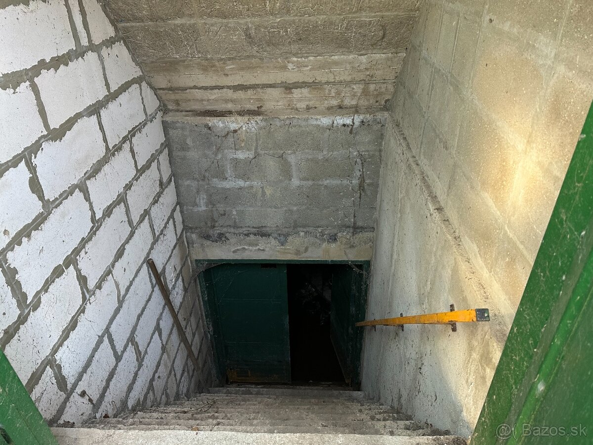 Na predaj dom s veľkým pozemkom 1216m2 Ivanka pri Dunaji - 15