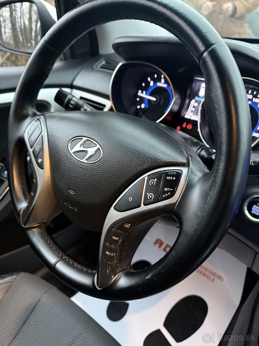 Hyundai i30 1.6Crdi Facelift - 15