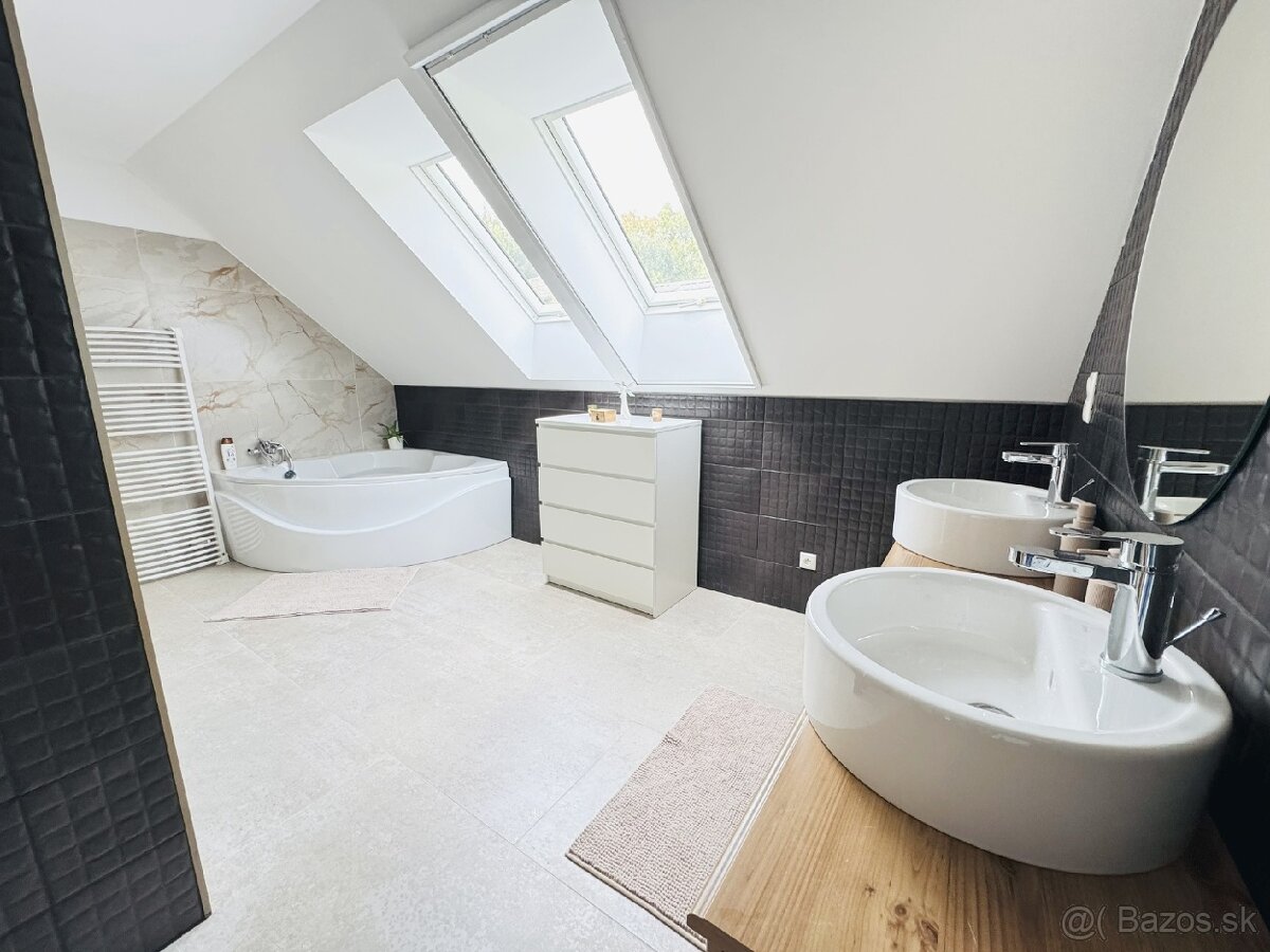 Na predaj 5i RD v obci Pernek. - 15