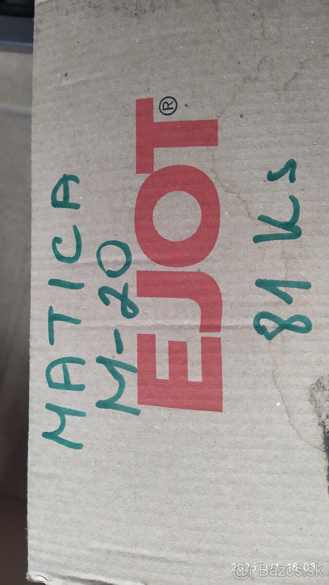 skrutky, podložky, matice na halu - 15