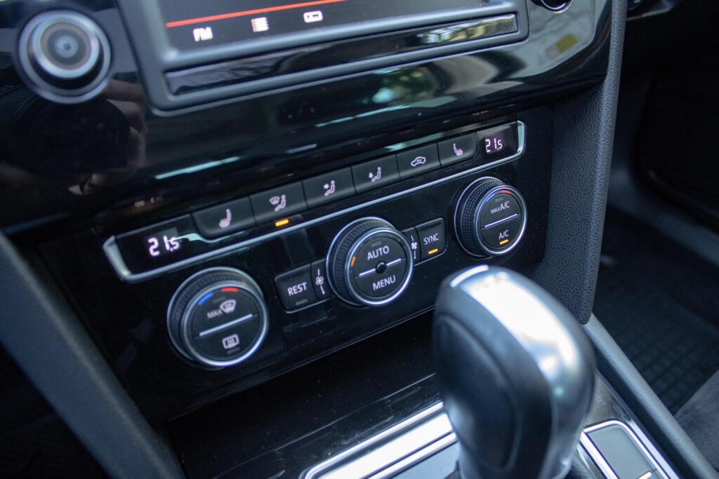 Volkswagen Passat Variant 2.0 TDI DSG VW - 15