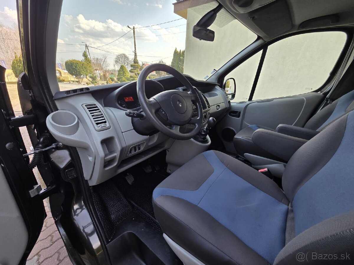Predám 5 MIESTNU DODÁVKU Renault Trafic LONG - 15