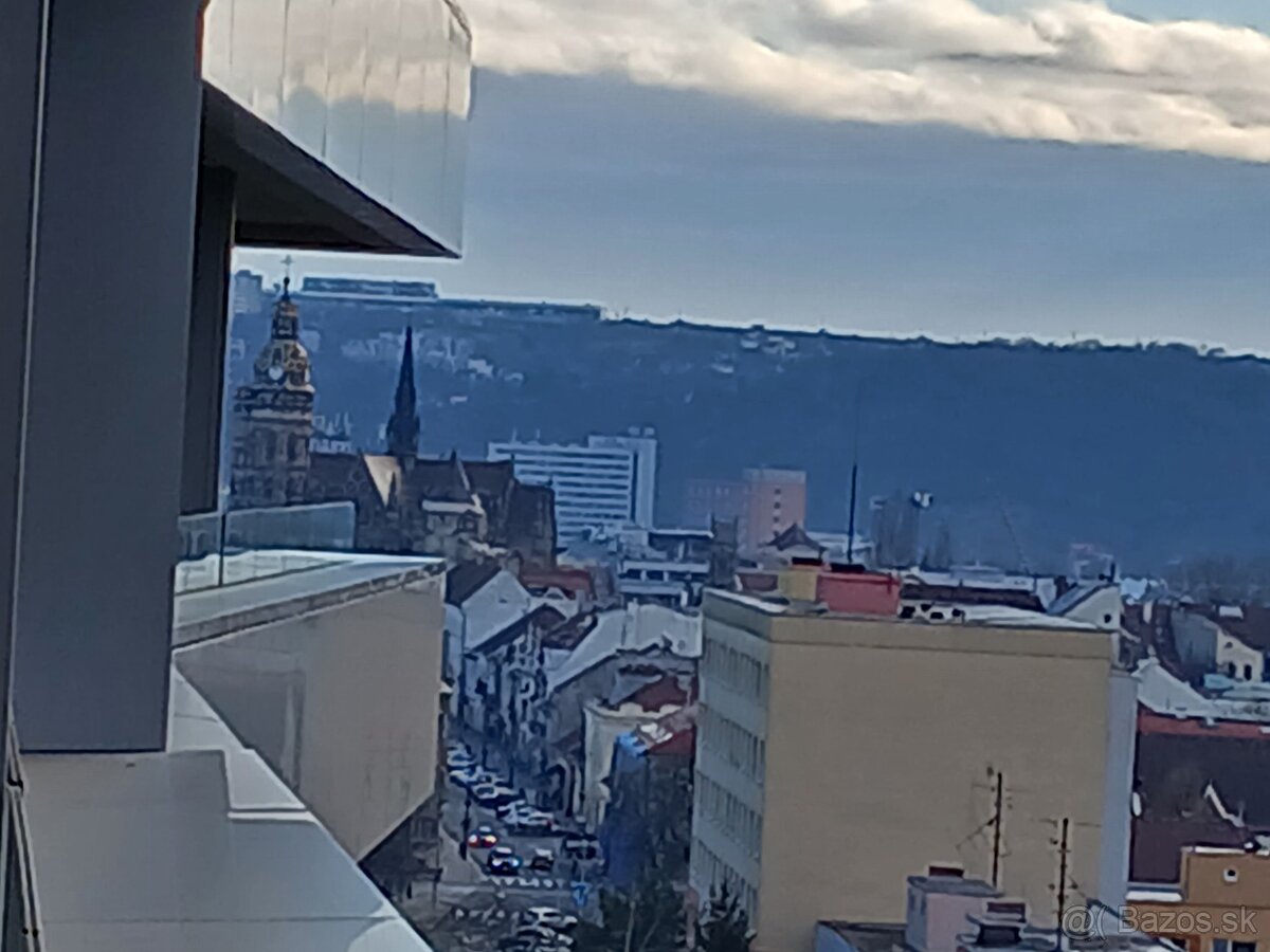 Prenájom 2-izbový byt Cassovar - 15