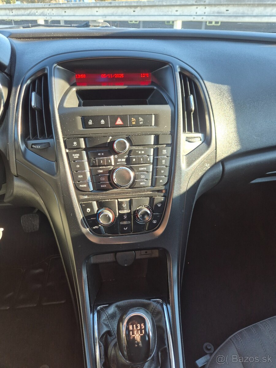 OPEL ASTRA 1.3CDTI 70KW ECOFLEX M5 2011 NOVÉ KÚPENÉ NA SK - 15