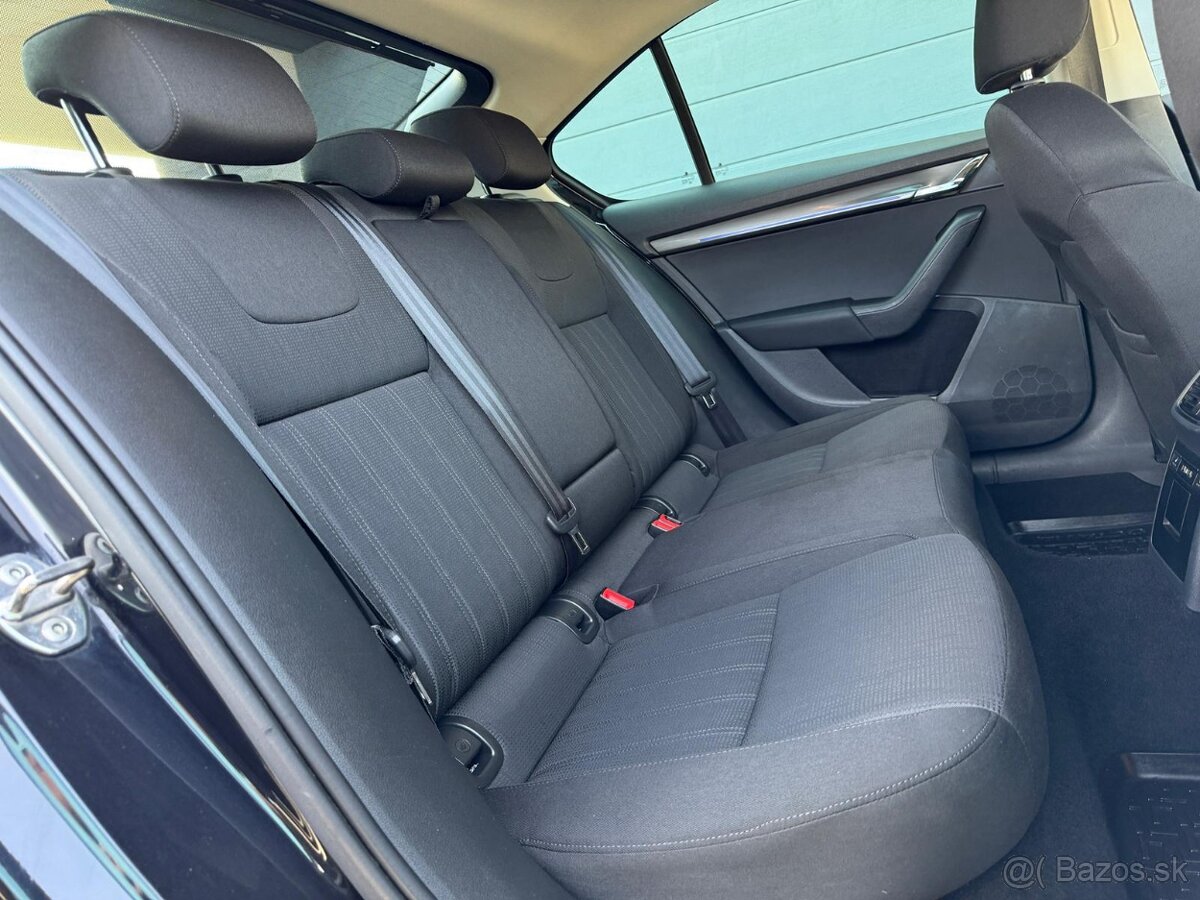 Škoda Octavia 1.4 TSI Style - 15